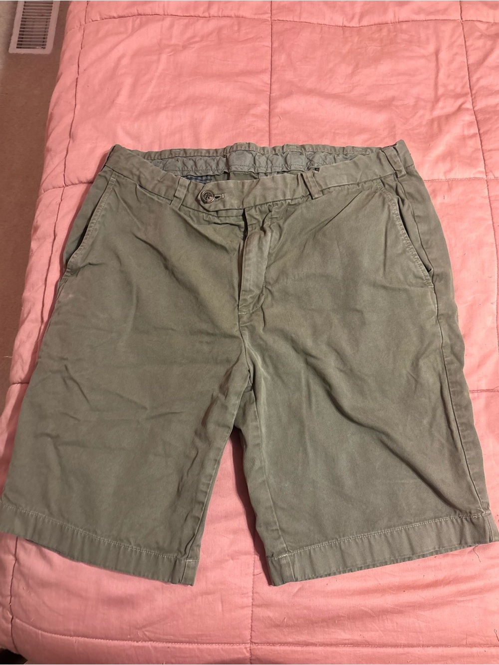 Brooks Brothers Olive Flat-Front Men's Shorts